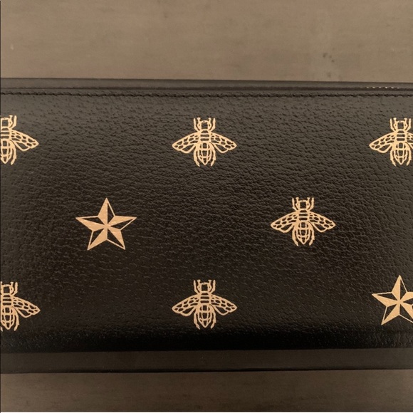 gucci bee star wallet